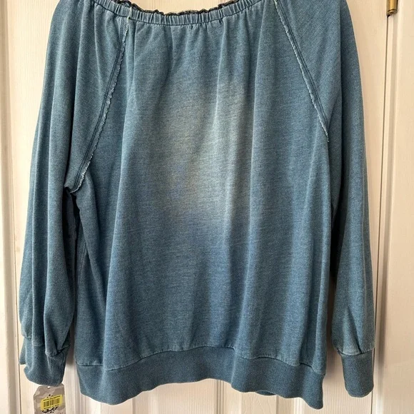 NWT Blue Peasant‎ Off-Shoulder Cottagecore Sweatshirt with Lace Detail Size L - Picture 4 of 6